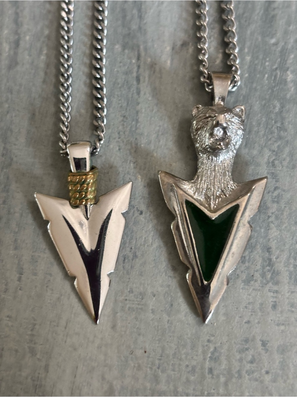 Vintage Arrowhead Pendant Necklace Lot – Southwestern Style Bear & Enamel Design
